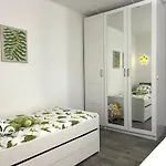 Superbe Rez-de-villa 6p Calme & A Pied *