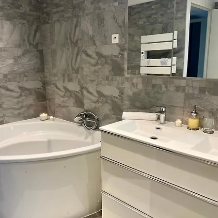 Superbe Rez-de-villa 6p Calme&plage à Pied Hébergement de vacances