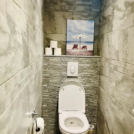 Superbe Rez-de-villa 6p Calme&plage à Pied Hébergement de vacances Le Pradet